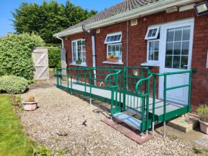 Metal Modular Ramp at a bungalow 